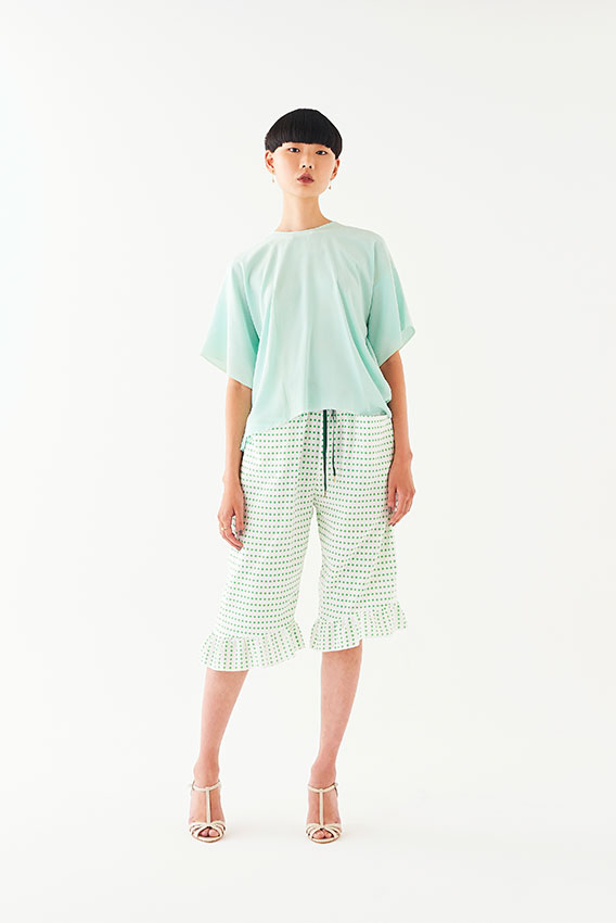 GotoAsato happiness19 Color T-shirt, Green Frilled Trousers