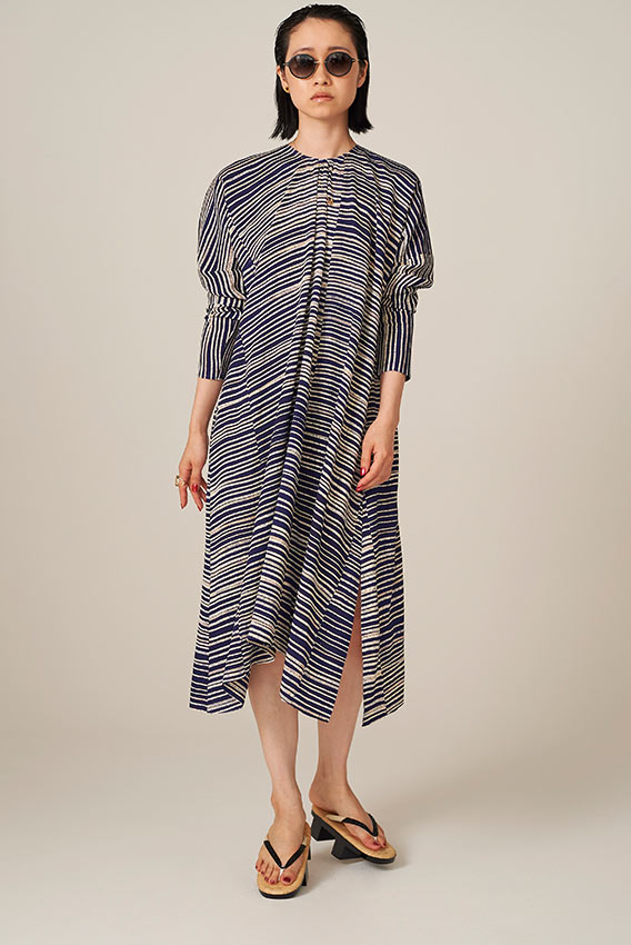 GotoAsato twenty20 Nostalgist’s Crepe Dress